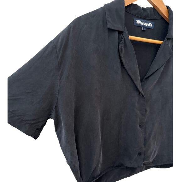 Misericordia Short Sleeve Button Front Cropped Top Black Size Small - Picture 3 of 9